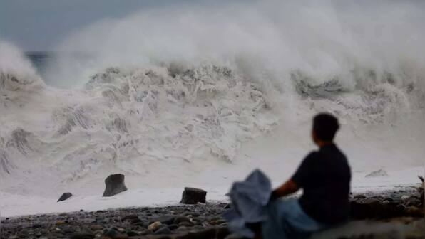 Typhoon Koinu: China warns of big waves, wind, rain