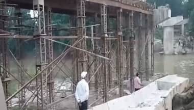 In UP, under-construction bridge, being built at cost of Rs 8 crore, collapses