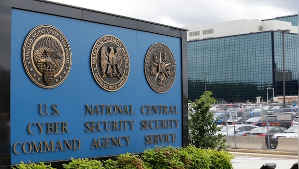 Former NSA employee pleads guilty to trying to spy for Russia