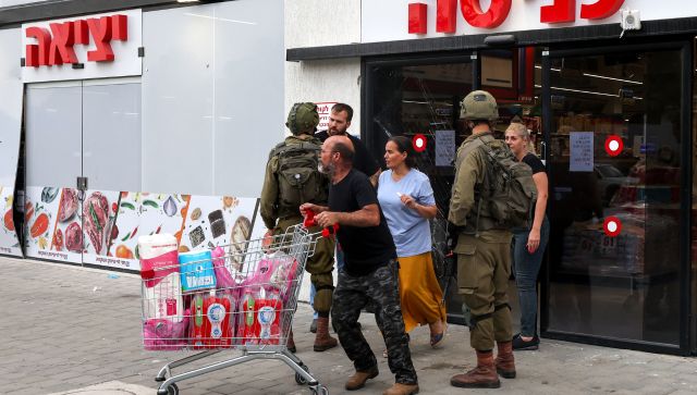 Israel-Palestine War: Locals rush to supermarkets in Jerusalem to stock on essentials as shops enforce purchase limit Israel-Palestine War: Locals rush to supermarkets in Jerusalem to stock on essentials as shops enforce purchase limit