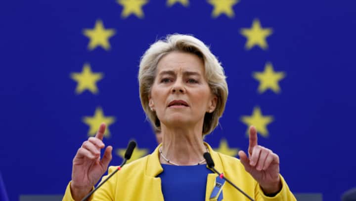 European Commission President Ursula von der Leyen visits Kyiv ahead of report on accession progress