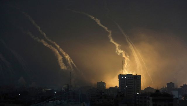 Gaza 'blacked out' after Israeli strikes cut off internet, phone services Gaza 'blacked out' after Israeli strikes cut off internet, phone services
