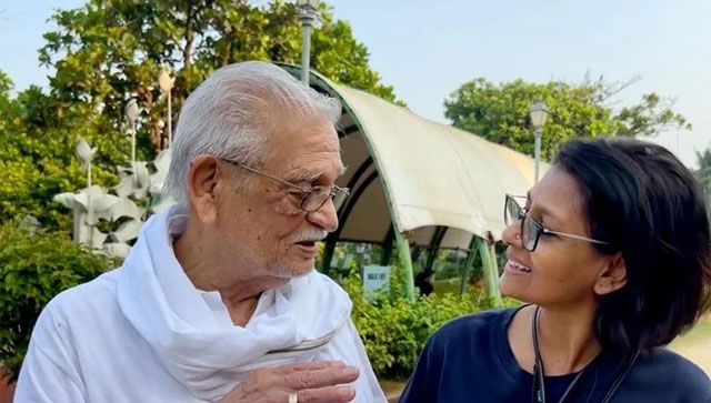 Filmmaker Nandita Das bumps into legendary writer Gulzar, says 'It makes morning walks so worth it' Filmmaker Nandita Das bumps into legendary writer Gulzar, says 'It makes morning walks so worth it'