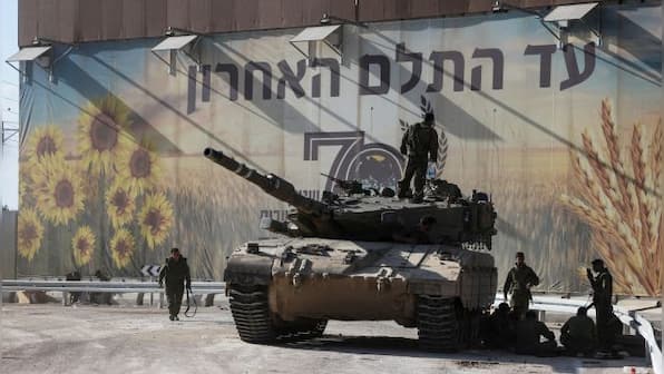 Why has Israel’s ground invasion of Gaza been delayed?