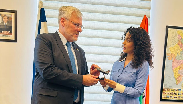 Kangana Ranaut meets Israel's ambassador to India Naor Gilon, pens a note on the ongoing war in Israel; see post Kangana Ranaut meets Israel's ambassador to India Naor Gilon, pens a note on the ongoing war in Israel; see post