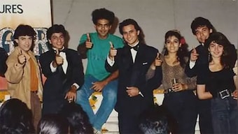 Ashutosh Gowariker reveals how he convinced Shah Rukh Khan and Aamir Khan for a cameo in his first film 'Pehla Nasha'