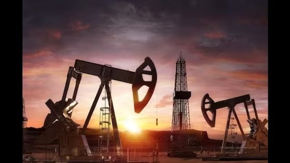 Why is Russia asking India to pay for oil in yuan? How is New Delhi pushing back?