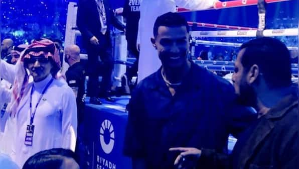 Salman Khan and Cristiano Ronaldo spotted chatting after video of the footballer ignoring the 'Tiger 3' star went viral