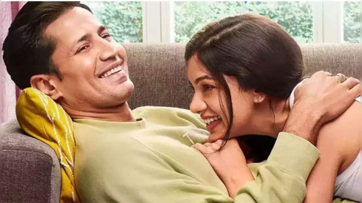 Permanent Roommates Season 3 review Sumeet Vyas and Nidhi Singh's show