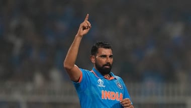 'Sudhar jao yaar': Mohammed Shami laughs off bizarre claims by former Pakistan players