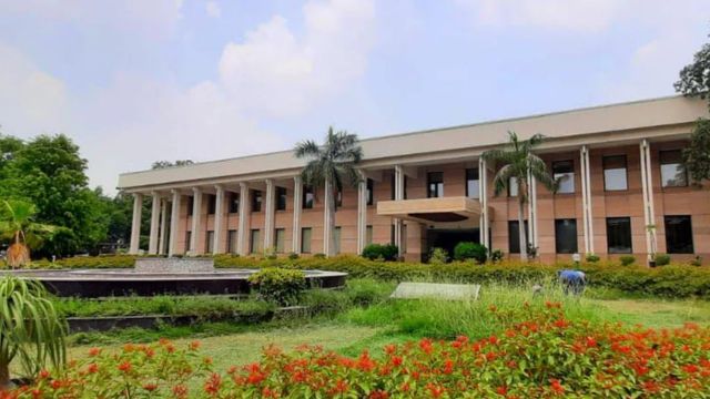 Afghanistan permanently closes its embassy in Delhi, cites ‘lack of support from host government’ Afghanistan permanently closes its embassy in Delhi, cites ‘lack of support from host government’