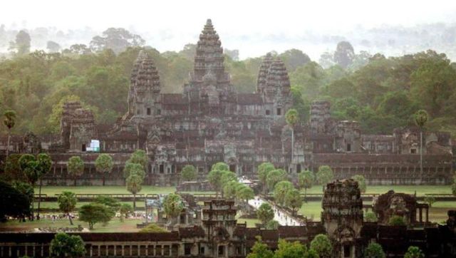 Angkor Wat temple in Cambodia becomes 8th wonder of the world, defeats Italy's Pompeii Angkor Wat temple in Cambodia becomes 8th wonder of the world, defeats Italy's Pompeii