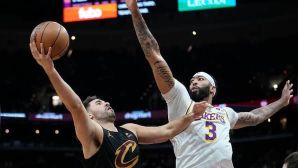 NBA: Anthony Davis stars as LA Lakers edge Cleveland Cavaliers, Philadelphia 76ers hold off Oklahoma City Thunder