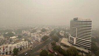 Delhi Air Pollution: 340 buses impounded, 162 four-wheelers fined for violating GRAP III restrictions 