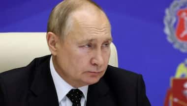 Russia's 2024 election: Vladimir Putin to run in March presidential election