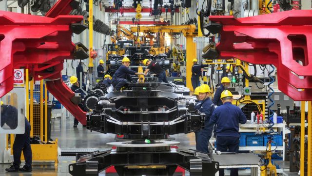 China factory activity contracts in Nov for 2nd consecutive month despite stimulus measures to support economy China factory activity contracts in Nov for 2nd consecutive month despite stimulus measures to support economy