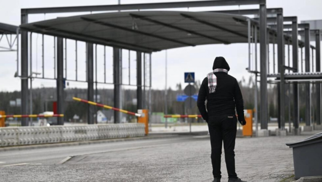 Finland to close border crossings with Russia over migrant influx Finland to close border crossings with Russia over migrant influx