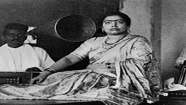 Book review | Courting Hindustan: The consuming passions of iconic women performers of India Book review | Courting Hindustan: The consuming passions of iconic women performers of India