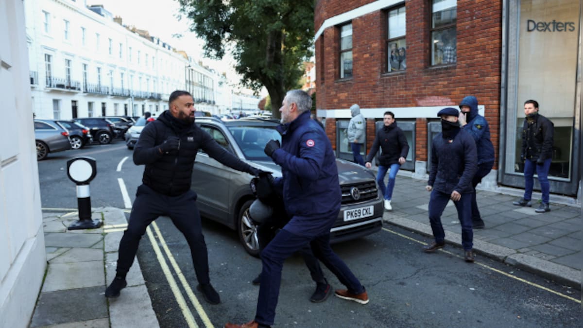 London: Dozens arrested during counter-protests against pro-Palestine rally