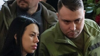 Vantage | Is poisoning of Ukraine spy chief's wife part of old Russia playbook?