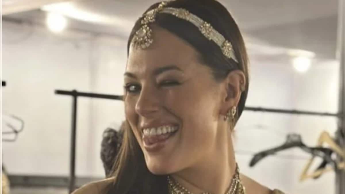 'Can't get over how stunning mine is': Ashley Graham on her stunning saree debut at Jio World Plaza launch