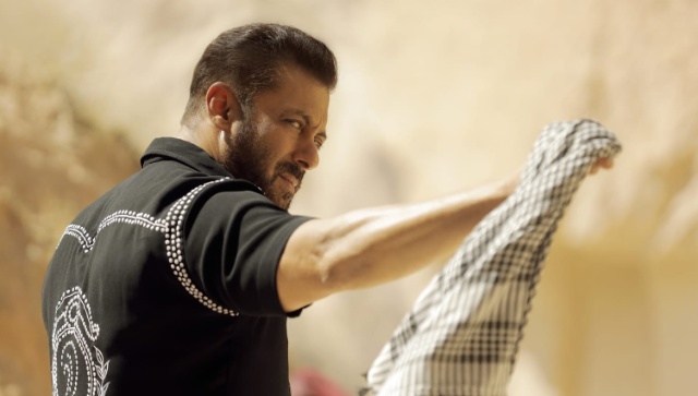 Salman Khan is all set to break all-time Diwali Day release record with Tiger 3 Salman Khan is all set to break all-time Diwali Day release record with Tiger 3