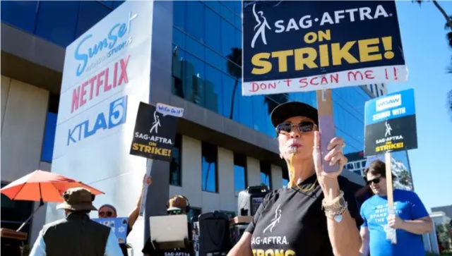 As Hollywood scrambles to get back to work, stars and politicians alike react to strike ending As Hollywood scrambles to get back to work, stars and politicians alike react to strike ending