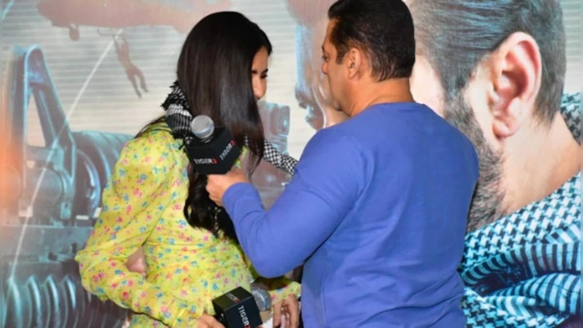 Tiger 3: Salman Khan gifts scarf to Katrina Kaif in pure 'Tiger' style but don't miss her reaction - watch video