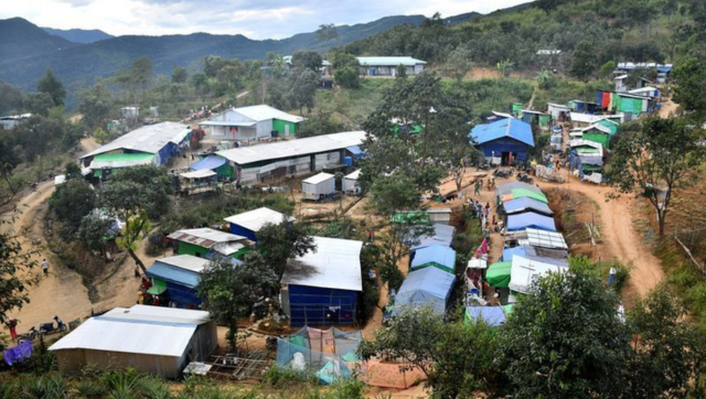 Myanmar: More troops flee into India after rebel attacks Myanmar: More troops flee into India after rebel attacks