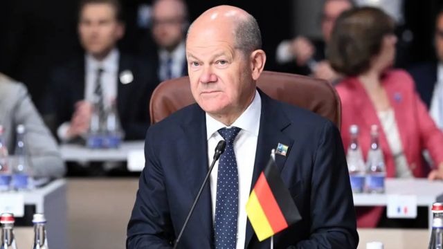 Germany to meet 2% NATO spending threshold in 2024, says Scholz, develop fighter jet with European allies Germany to meet 2% NATO spending threshold in 2024, says Scholz, develop fighter jet with European allies