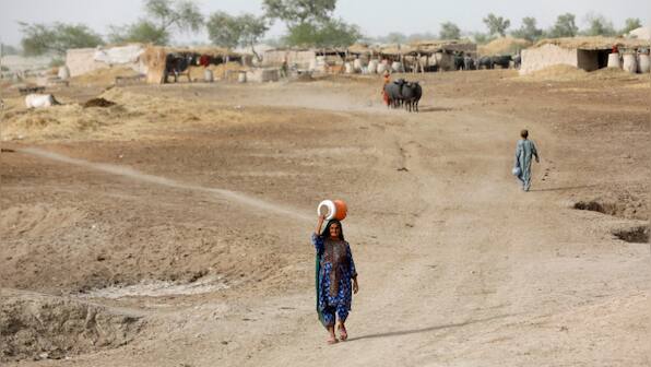 Pakistan: Pollution forces closures of businesses, schools in Lahore