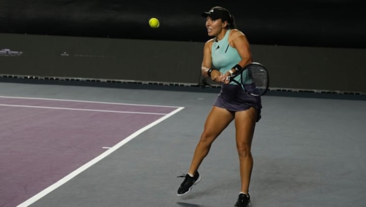WTA Finals: Jessica Pegula into title match, Iga Swiatek vs Aryna Sabalenka halted by rain
