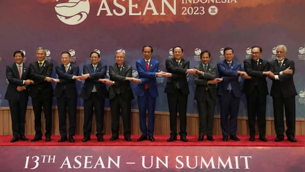 Philippines urges ASEAN to help resolve Myanmar conflict