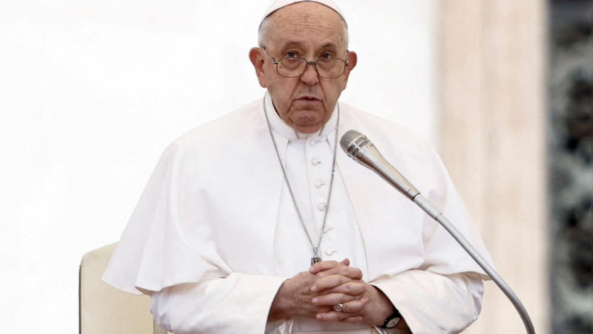 Pope urges two-state solution to end Israel-Palestine conflict