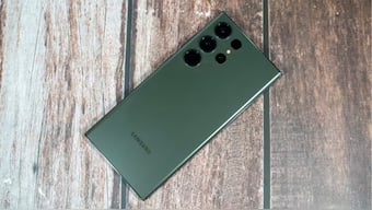 Samsung joins AI arms race, teases Galaxy AI to take better photos, translate calls in real-time