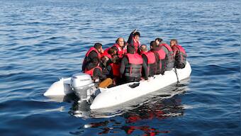 UK: Small boat crossings see a 33% decline compared to last year