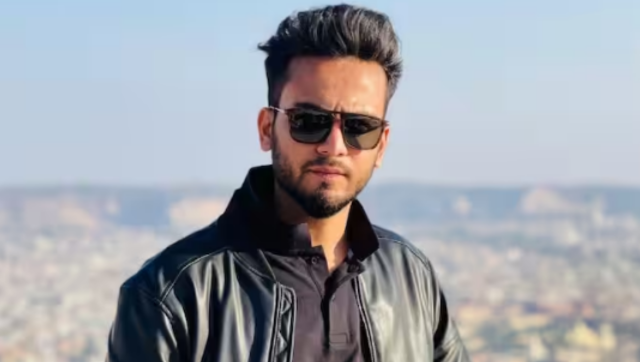 Elvish Yadav summoned by police once again and the snakes seized at the rave party were released in the wild WATCH Elvish Yadav summoned by police once again and the snakes seized at the rave party were released in the wild WATCH