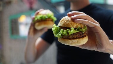 Keep the burger down: Why has Colombia brought ‘junk food law’?
