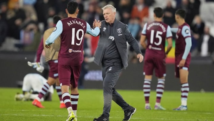 Europa League: West Ham beat Olympiakos to top Group A, Mourinho's Roma suffers defeat