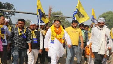 Who is Prakhar Pratap Singh, youngest candidate in MP?