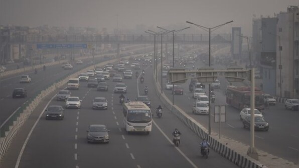 Delhi’s air quality back to ‘severe’ again, week after pollution curbs scrapped in Capital