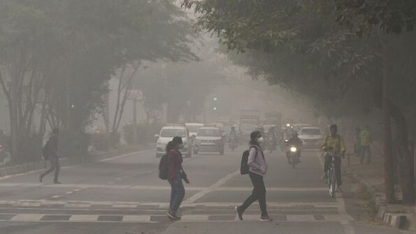 With Delhi choking on toxic smoke, HERE are key decisions taken by AAP to combat air pollution