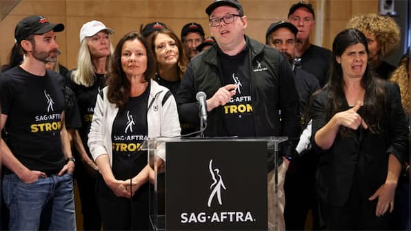 Actors' union says no agreement on studios' 'last, best and final' offer including use of Artificial Intelligence