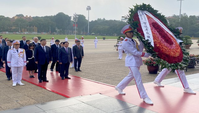 Vantage | Why world's investors and political leaders are wooing Vietnam Vantage | Why world's investors and political leaders are wooing Vietnam