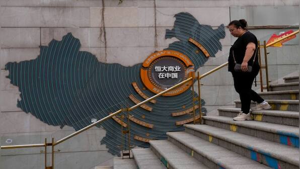 Vantage | Unemployment, defaults ... is the Chinese dream dying?