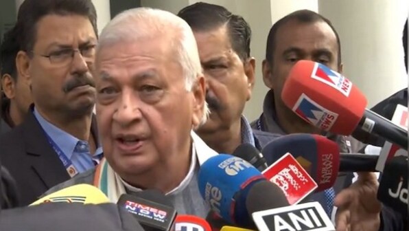 'Kerala CM hatched conspiracy to hurt me': Governor Khan on black flag protest, car attack in Thiruvananthapuram