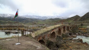 Armenia, Azerbaijan exchange war prisoners