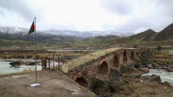 Armenia, Azerbaijan exchange war prisoners