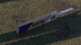 BBL: Toss done twice as bat lands on edge in Sydney Thunder vs Brisbane Heat match; see video