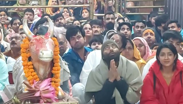 Madhya Pradesh: Congress candidate offers earnest prayers at Ujjain's Mahakaleshwar Temple with hours left to counting Madhya Pradesh: Congress candidate offers earnest prayers at Ujjain's Mahakaleshwar Temple with hours left to counting